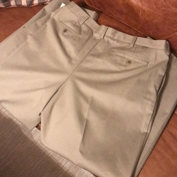 Izod Khakis/slacks - Picture 5 of 11